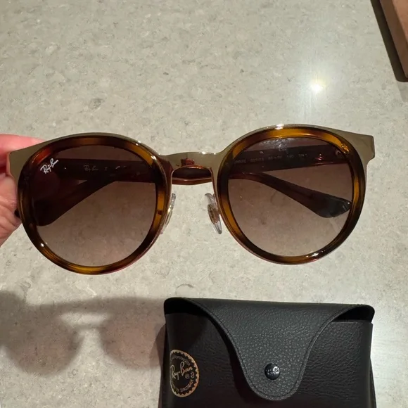 Ray-Ban Tortoise Shell Sunglasses - Picture 3 of 7